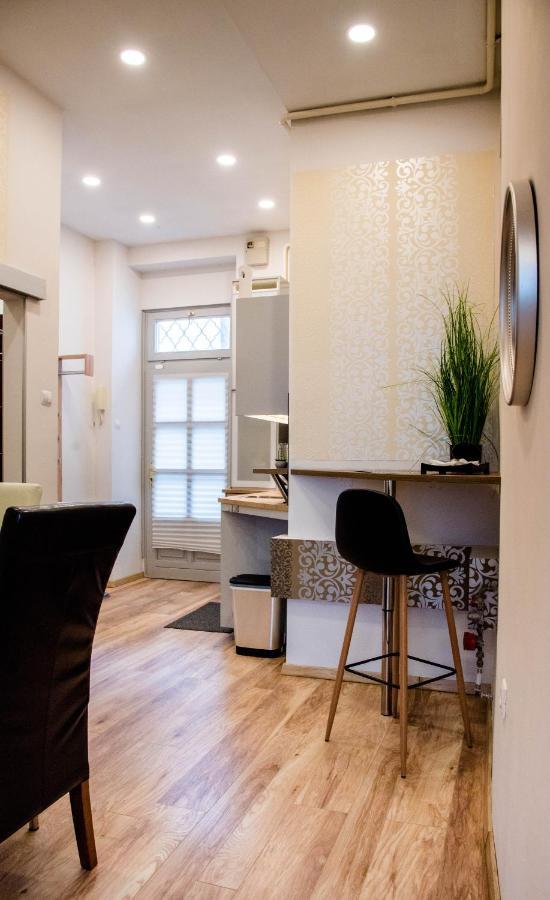 בודפשט Molnar Apartment Cozy City Center Retreat For 2 Ac & Perfect Location! מראה חיצוני תמונה