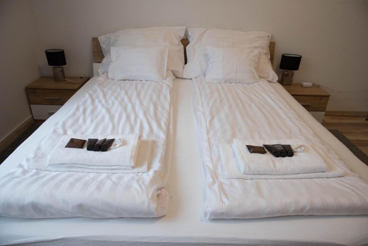 בודפשט Molnar Apartment Cozy City Center Retreat For 2 Ac & Perfect Location! מראה חיצוני תמונה