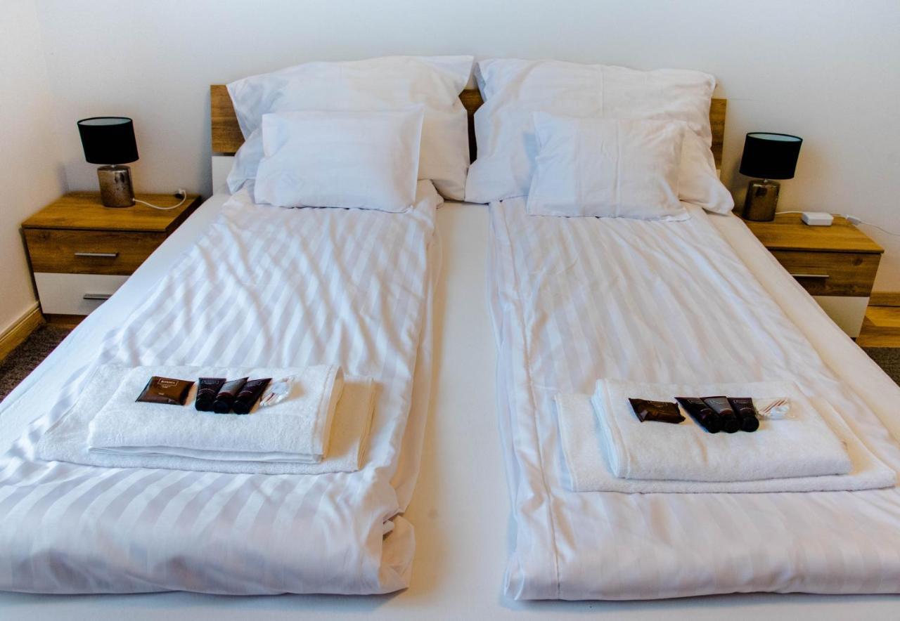 בודפשט Molnar Apartment Cozy City Center Retreat For 2 Ac & Perfect Location! מראה חיצוני תמונה