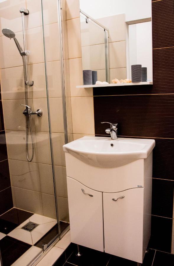 בודפשט Molnar Apartment Cozy City Center Retreat For 2 Ac & Perfect Location! מראה חיצוני תמונה
