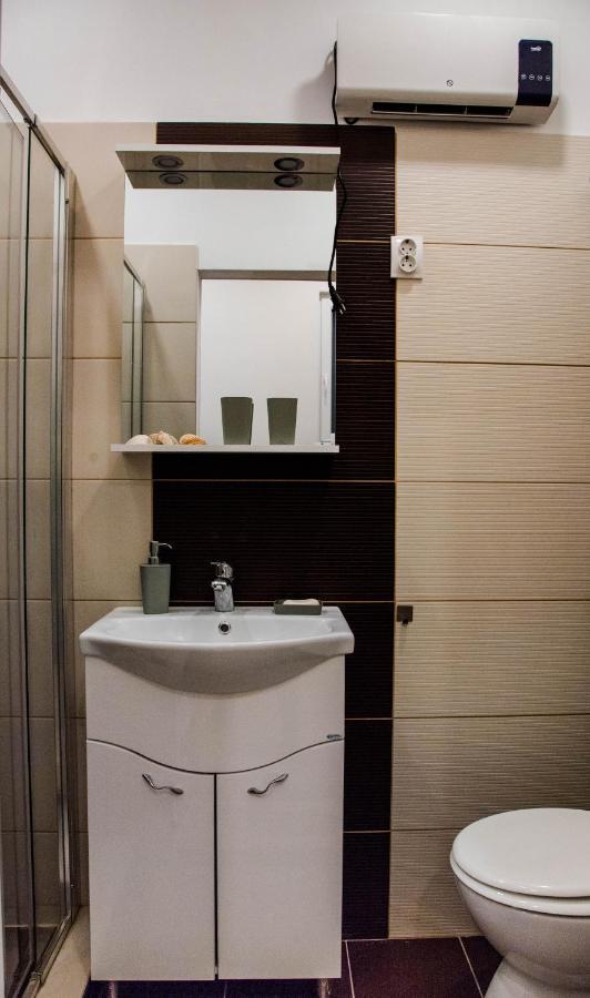 בודפשט Molnar Apartment Cozy City Center Retreat For 2 Ac & Perfect Location! מראה חיצוני תמונה