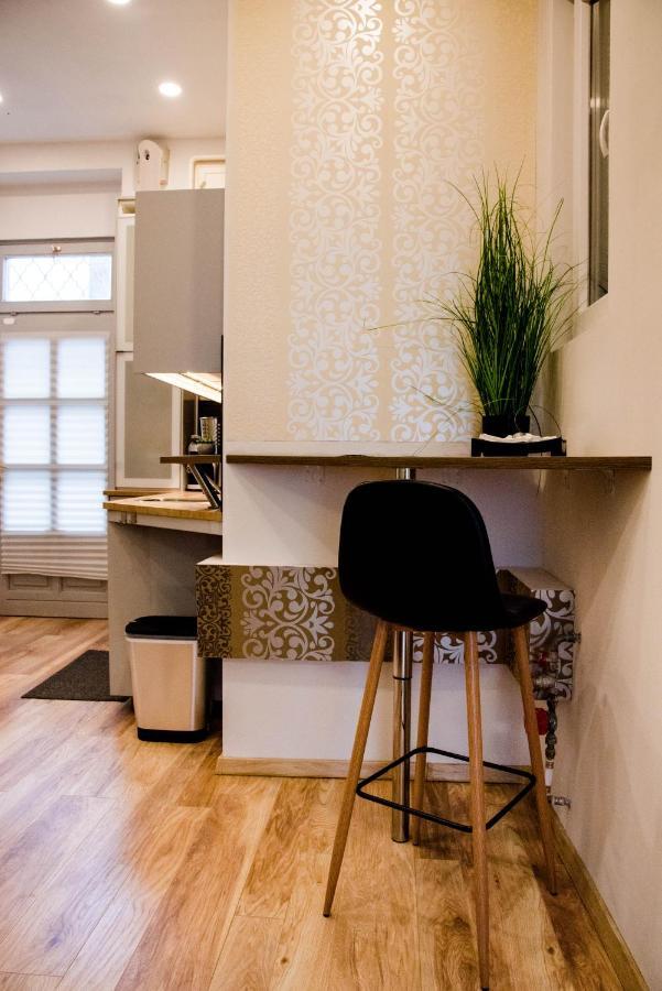 בודפשט Molnar Apartment Cozy City Center Retreat For 2 Ac & Perfect Location! מראה חיצוני תמונה